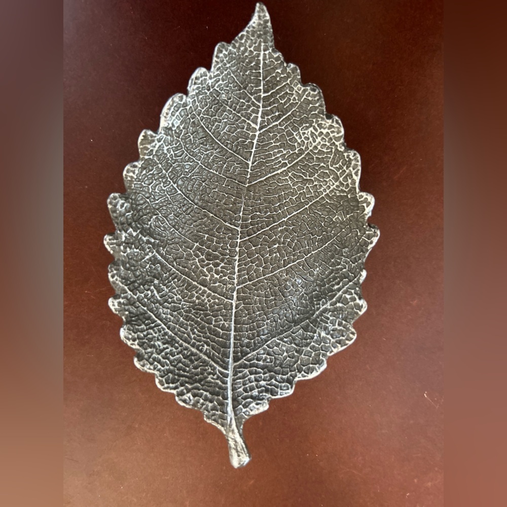 Silver Leaf Trinket Dish Botanical Catch-All Jewelry Tray Fall Spring Decor - Picture 10 of 14